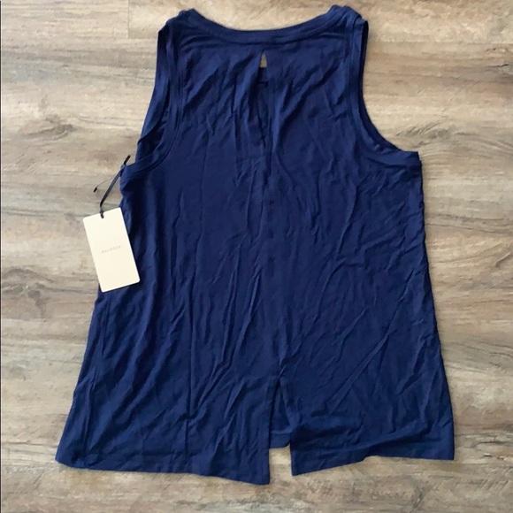 Halogen Top - Picture 2 of 2